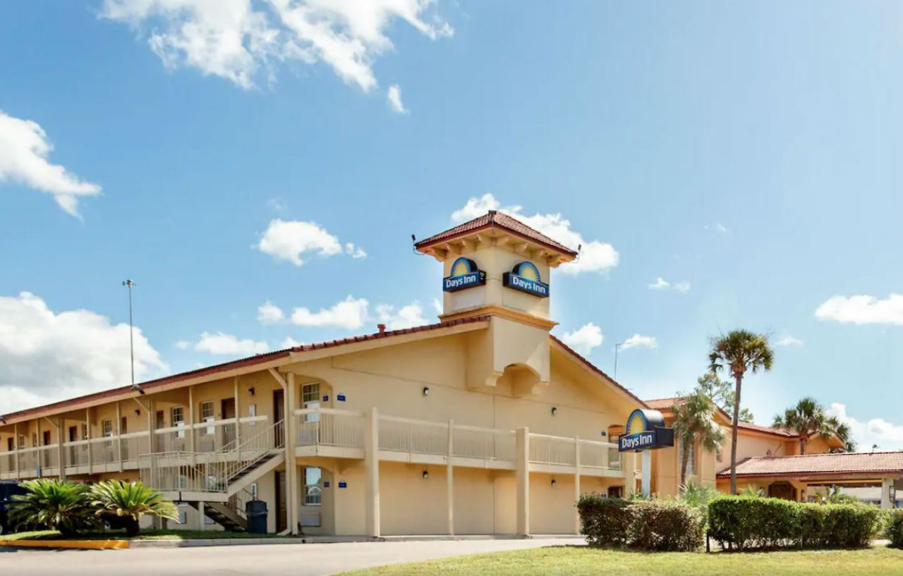 Days Inn By Wyndham Jacksonville Baymeadows Exterior photo